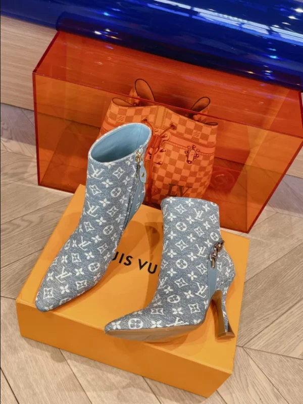 LOUIS VUITTON BOOT – WLS010 - Image 3