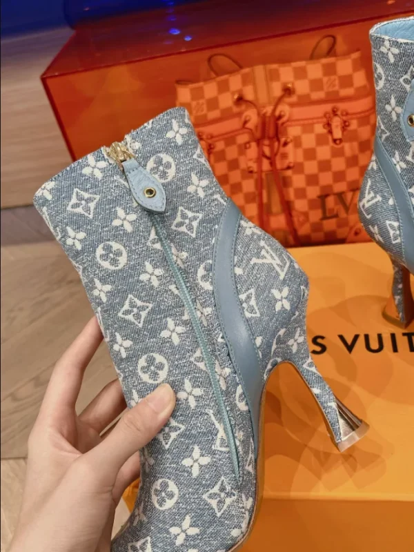 LOUIS VUITTON BOOT – WLS010 - Image 9