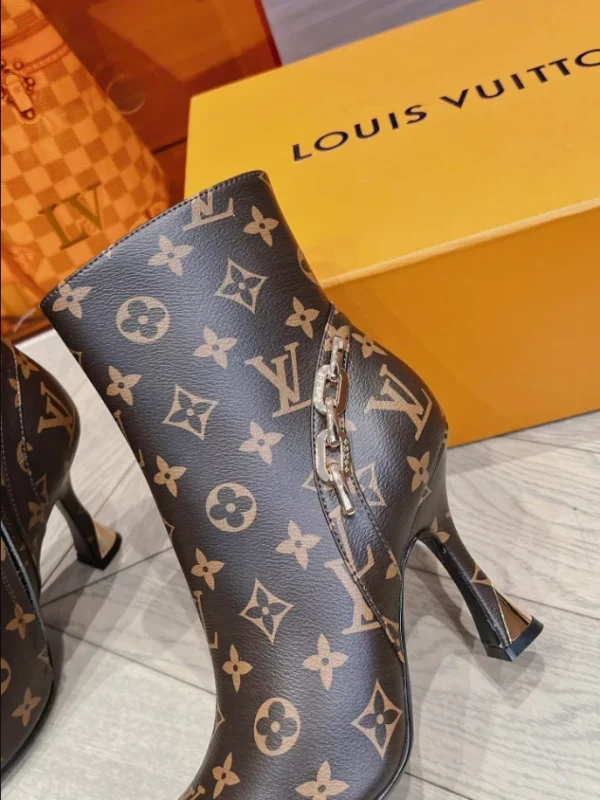 LOUIS VUITTON BOOT – WLS011 - Image 4