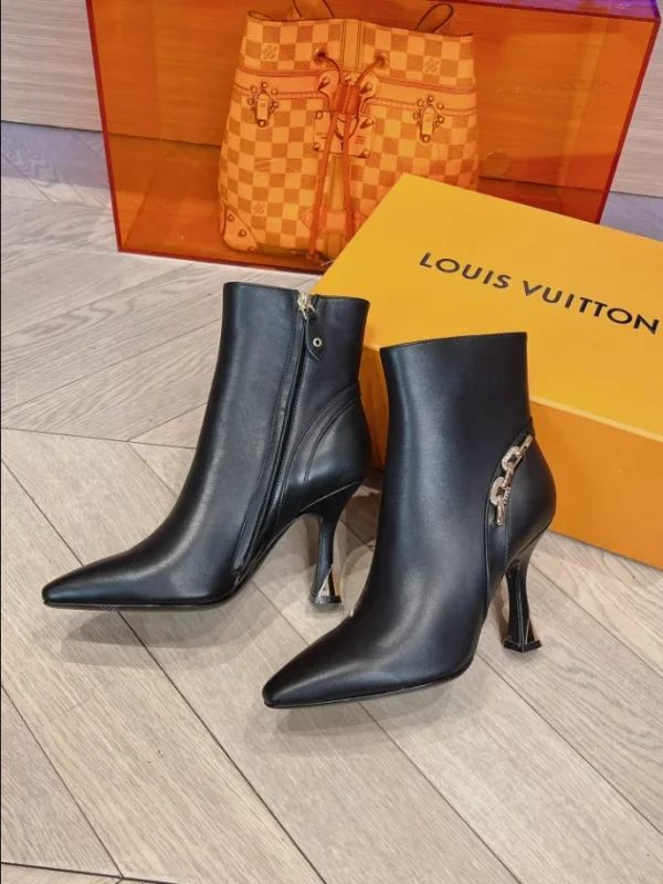 LOUIS VUITTON BOOT – WLS012
