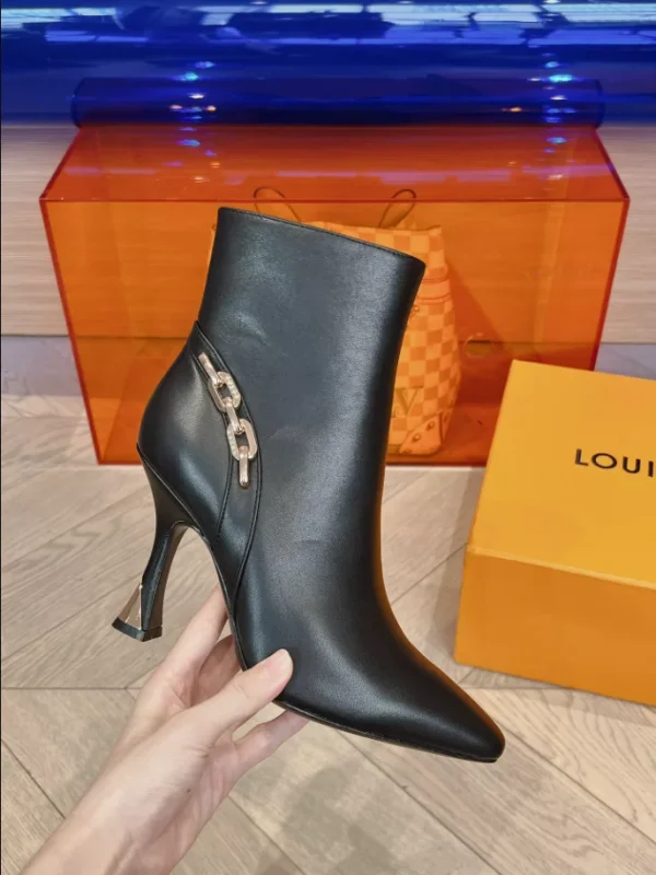 LOUIS VUITTON BOOT – WLS012 - Image 2