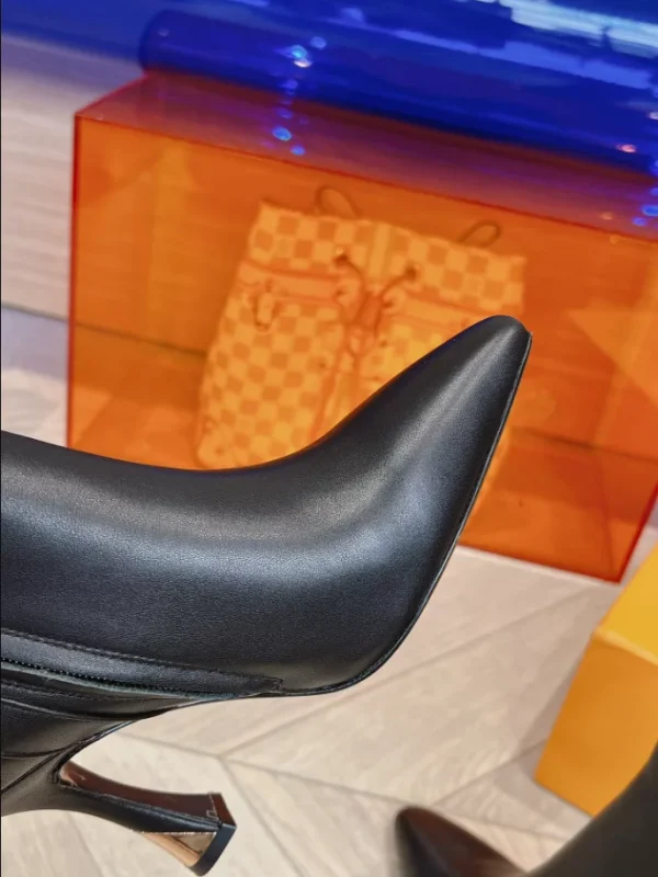 LOUIS VUITTON BOOT – WLS012 - Image 4