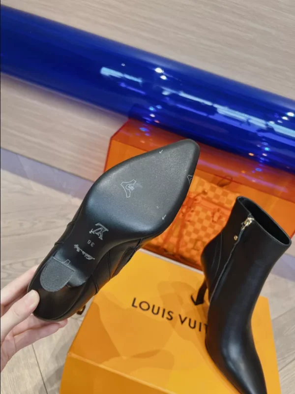 LOUIS VUITTON BOOT – WLS012 - Image 8