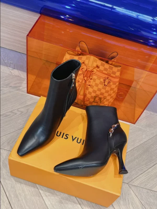 LOUIS VUITTON BOOT – WLS012 - Image 9