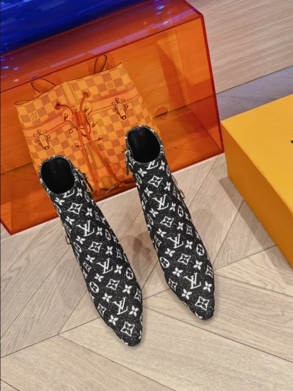 LOUIS VUITTON BOOT – WLS013 - Image 3