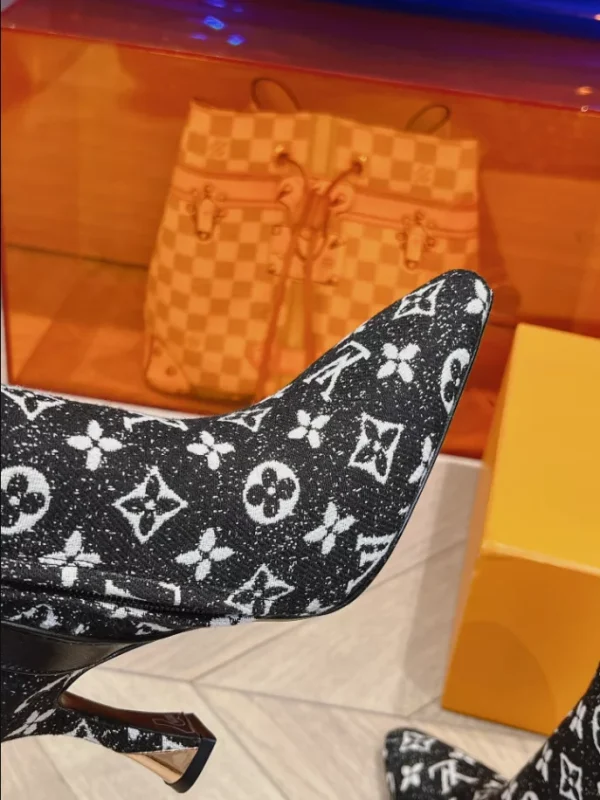 LOUIS VUITTON BOOT – WLS013 - Image 6