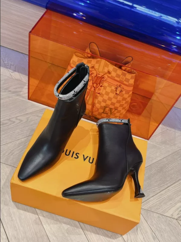 LOUIS VUITTON BOOT – WLS014 - Image 7