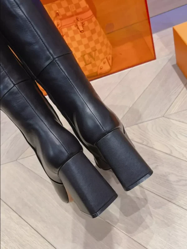 LOUIS VUITTON BOOT – WLS022 - Image 4