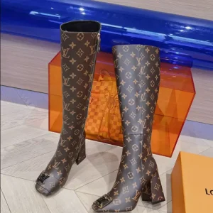 LOUIS VUITTON BOOT – WLS023