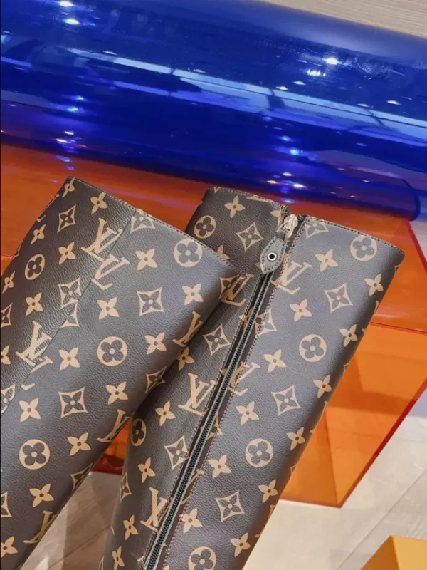 LOUIS VUITTON BOOT – WLS023 - Image 8