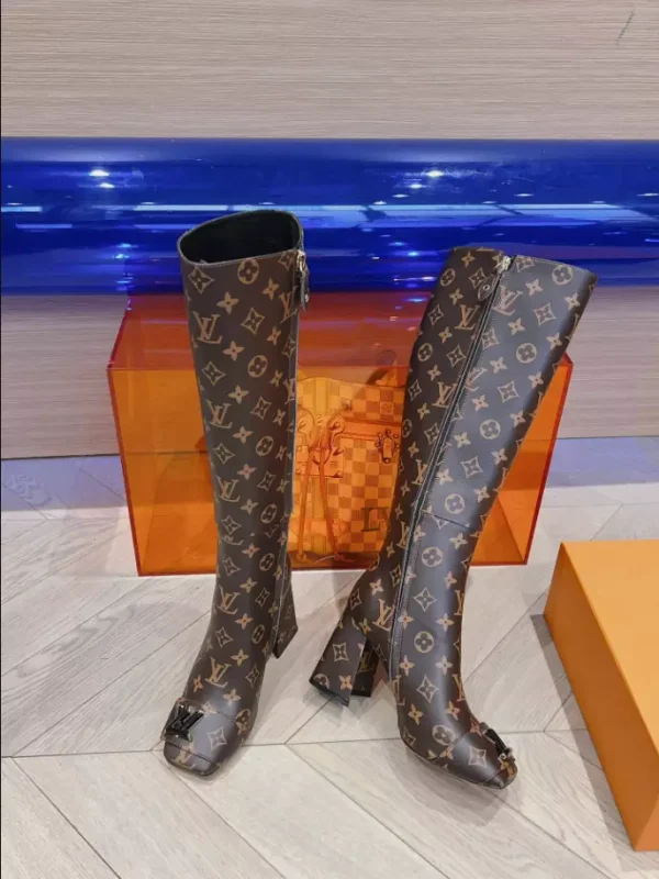 LOUIS VUITTON BOOT – WLS023 - Image 9