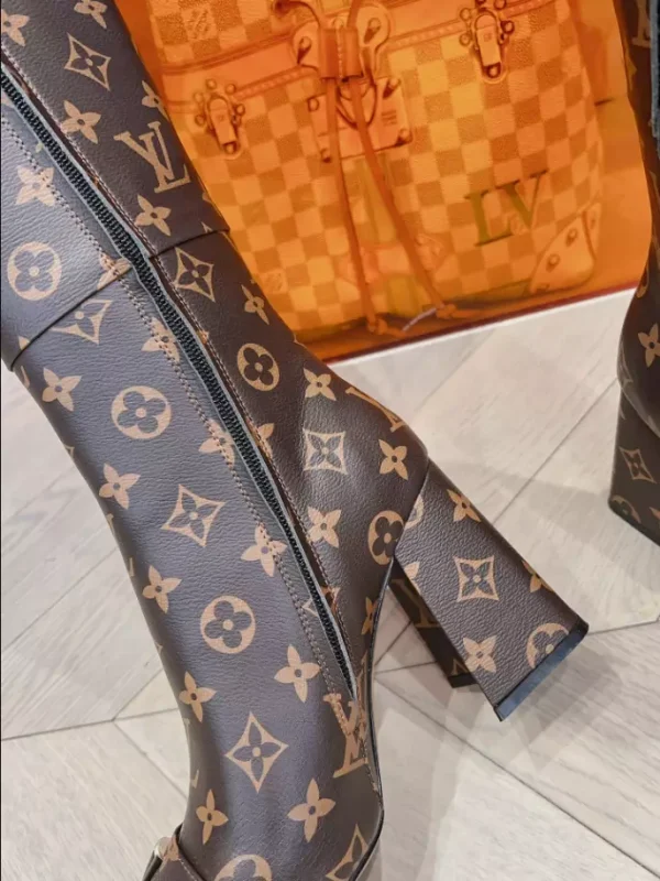 LOUIS VUITTON BOOT – WLS023 - Image 3