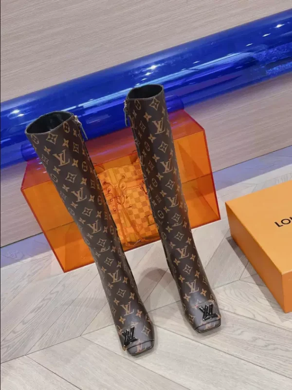 LOUIS VUITTON BOOT – WLS023 - Image 5