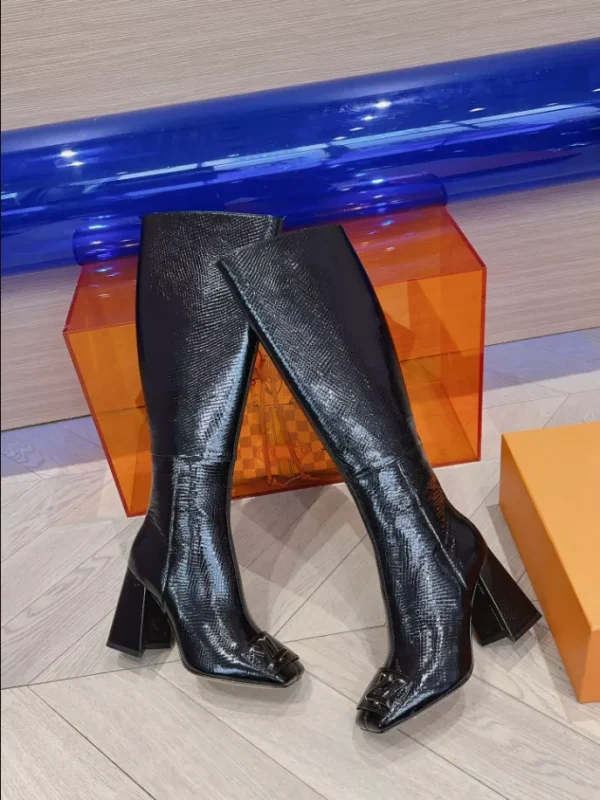 LOUIS VUITTON BOOT – WLS024 - Image 2
