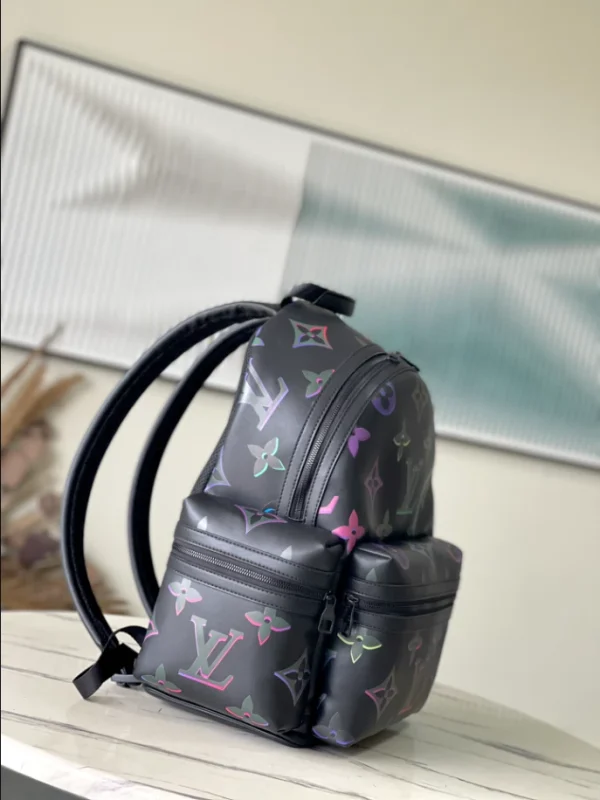LOUIS VUITTON COMET CALF LEATHER BACKPACK IN BLACK – WLM512 - Image 2
