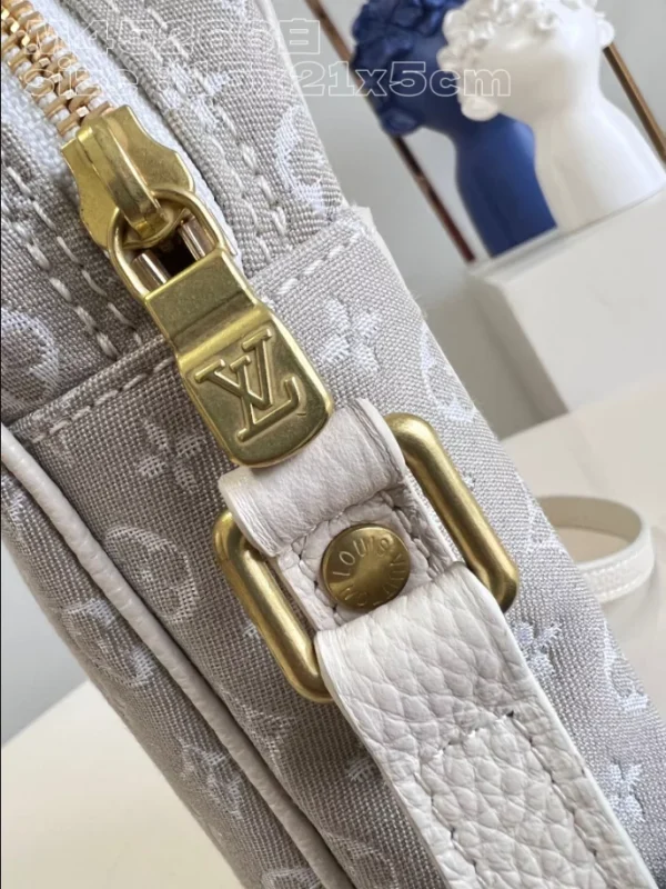 LOUIS VUITTON DANUBE CROSSBODY BAG – WLM602 - Image 5