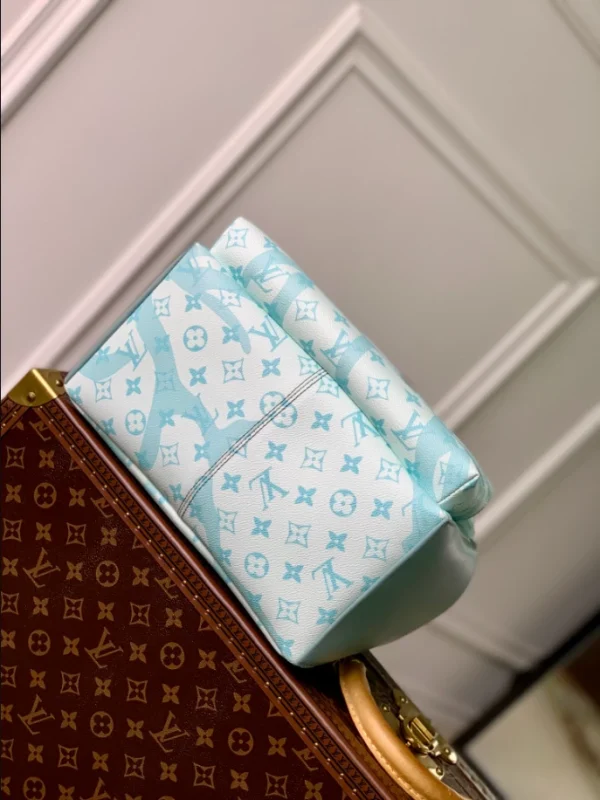 LOUIS VUITTON DISCOVERY BACKPACK MONOGRAM AQUAGARDEN – WLM513 - Image 7