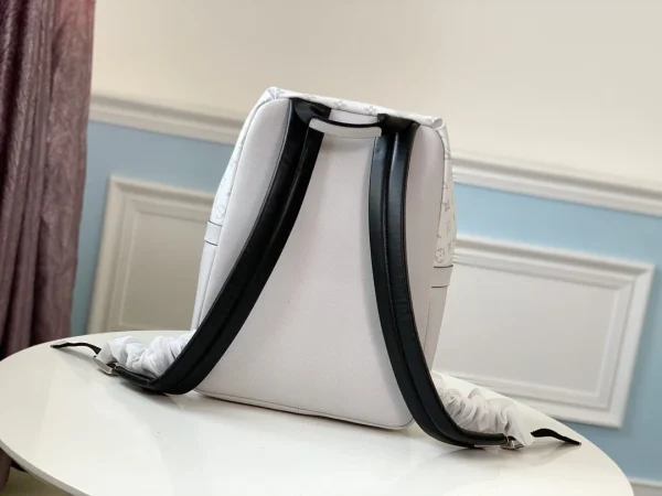 LOUIS VUITTON DISCOVERY BACKPACK – WLM531 - Image 3