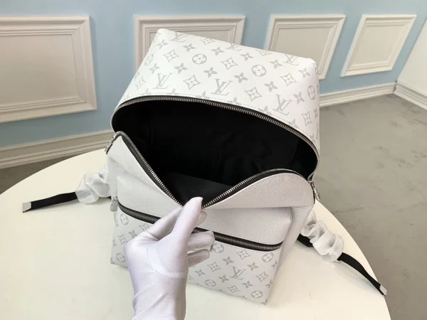 LOUIS VUITTON DISCOVERY BACKPACK – WLM531 - Image 4