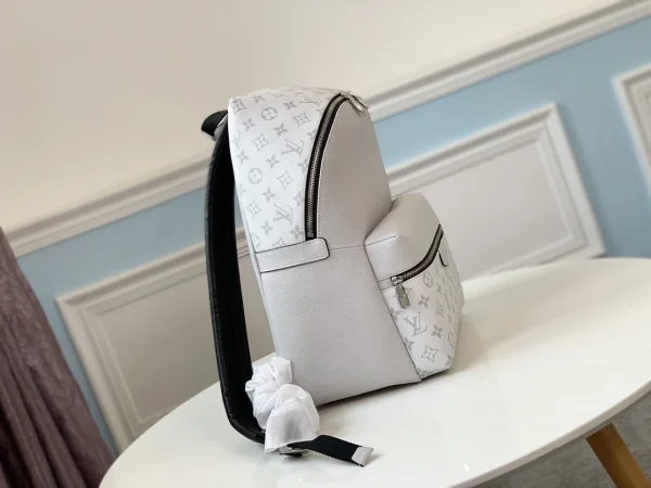LOUIS VUITTON DISCOVERY BACKPACK – WLM531 - Image 6