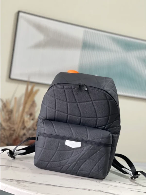 LOUIS VUITTON DISCOVERY BACKPACK – WLM533 - Image 2