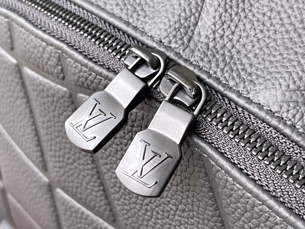 LOUIS VUITTON DISCOVERY BACKPACK – WLM533 - Image 5