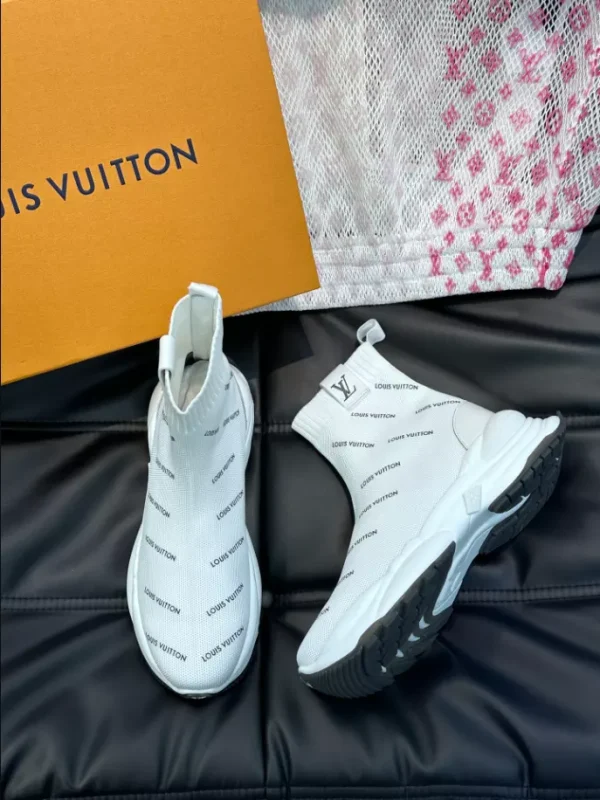 LOUIS VUITTON HIGH-TOP SNEAKER – LSVT339 - Image 6