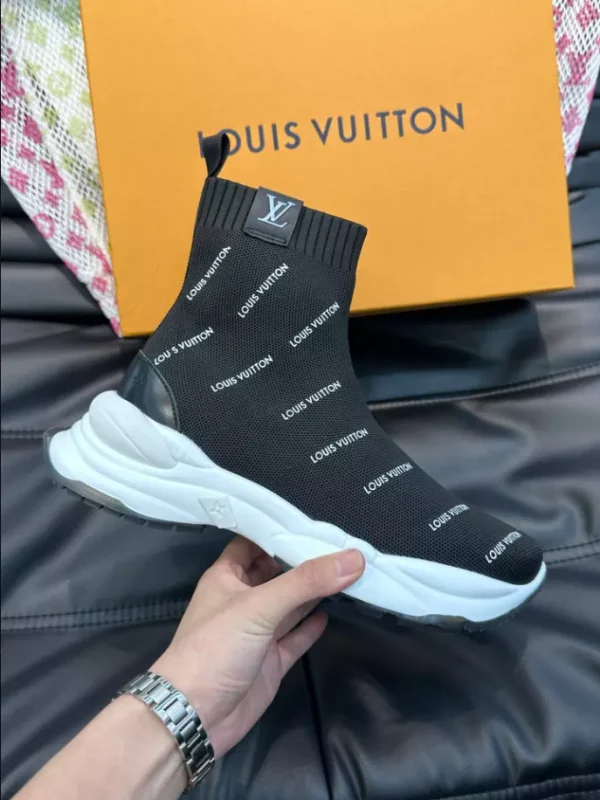 LOUIS VUITTON HIGH-TOP SNEAKER – LSVT340 - Image 2