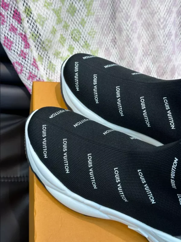 LOUIS VUITTON HIGH-TOP SNEAKER – LSVT340 - Image 8