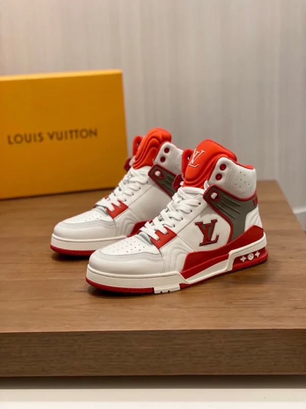 LOUIS VUITTON HIGH-TOP SNEAKERS – LSVT395 - Image 9