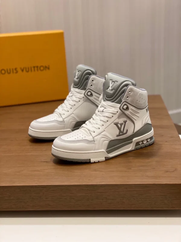 LOUIS VUITTON HIGH-TOP SNEAKERS – LSVT398 - Image 8