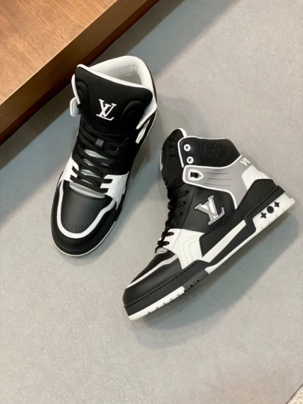 LOUIS VUITTON HIGH-TOP SNEAKERS – LSVT400 - Image 2