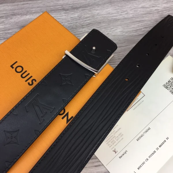 LOUIS VUITTON INITIALS 40MM REVERSIBLE BELT BLACK – B127 - Image 6