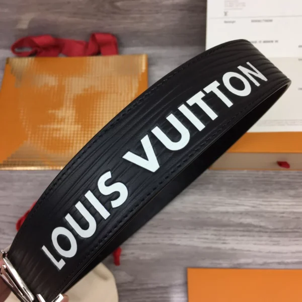 LOUIS VUITTON INITIALS 40MM REVERSIBLE BELT BLACK – B127 - Image 7