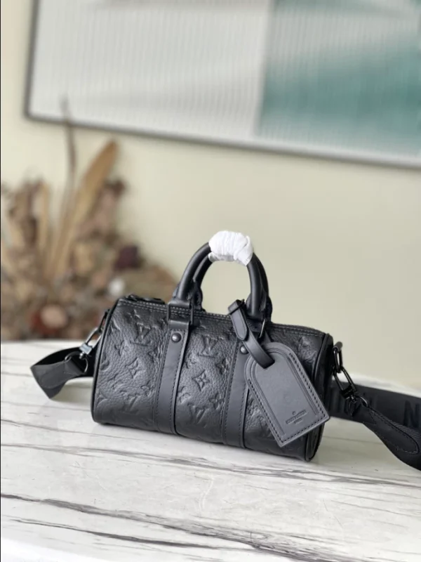 LOUIS VUITTON KEEPALL BANDOULIÈRE 25 BAG TAURILLON MONOGRAM – WLM555 - Image 8