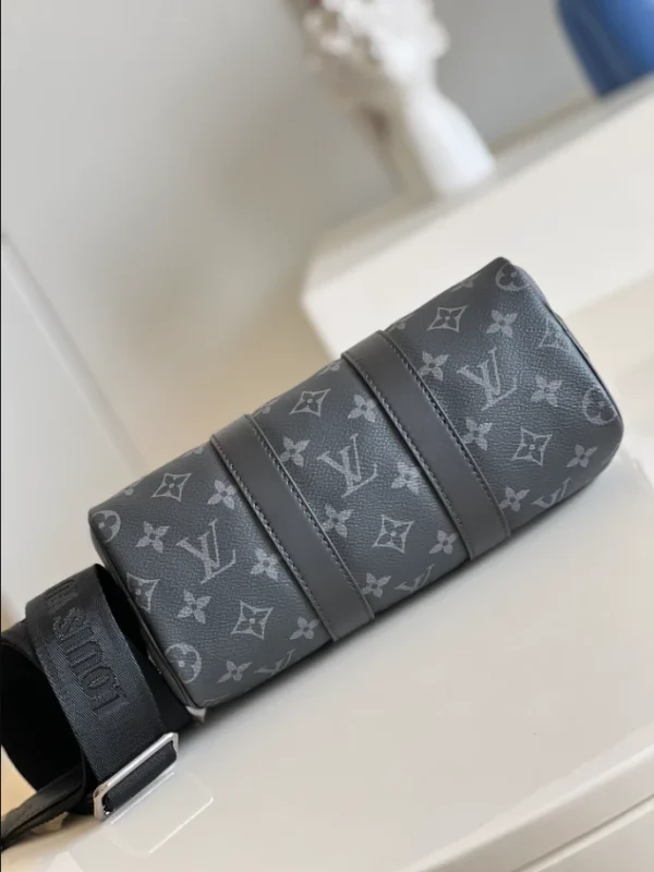 LOUIS VUITTON KEEPALL BANDOULIÈRE 25 MONOGRAM ECLIPSE CANVAS – WLM563 - Image 9