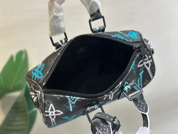 LOUIS VUITTON KEEPALL BANDOULIÈRE 25 MONOGRAM OTHER – WLM562 - Image 10