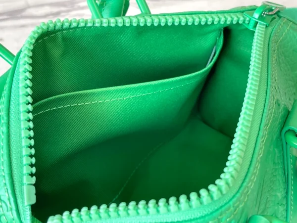 LOUIS VUITTON KEEPALL BANDOULIÈRE 25 TAURILLON MONOGRAM – WLM564 - Image 7