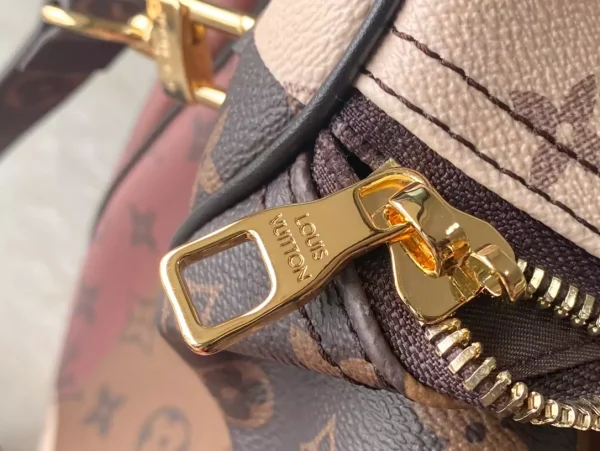 LOUIS VUITTON KEEPALL BANDOULIÈRE 55 BAG – WLM603 - Image 4