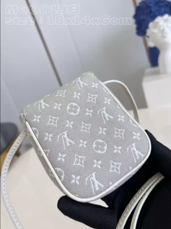 LOUIS VUITTON POCHETTE CANCUN POUCH SHOULDER BAG – WLM597 - Image 2