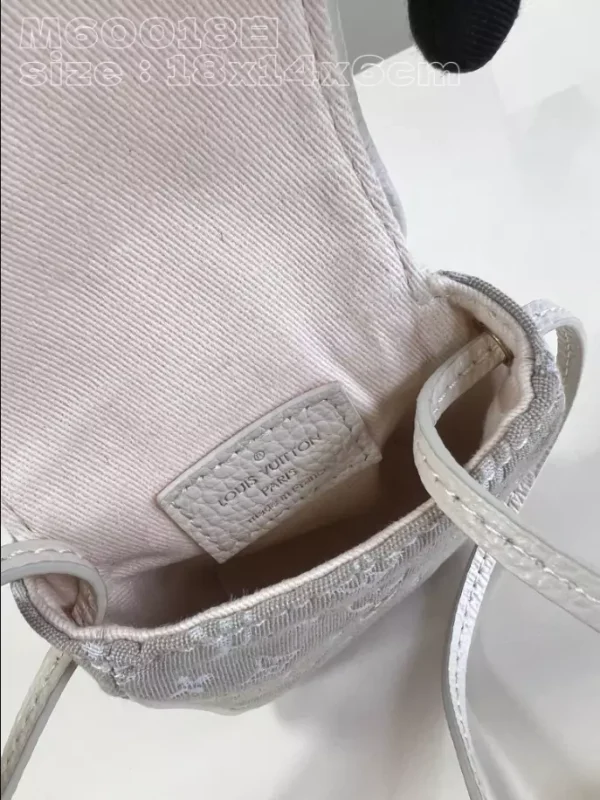 LOUIS VUITTON POCHETTE CANCUN POUCH SHOULDER BAG – WLM597 - Image 3