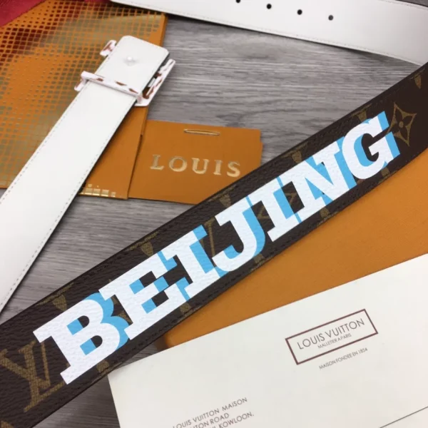 LOUIS VUITTON PYRAMIDE CITIES EXCLUSIVE 40MM REVERSIBLE BELT – B0129 - Image 7