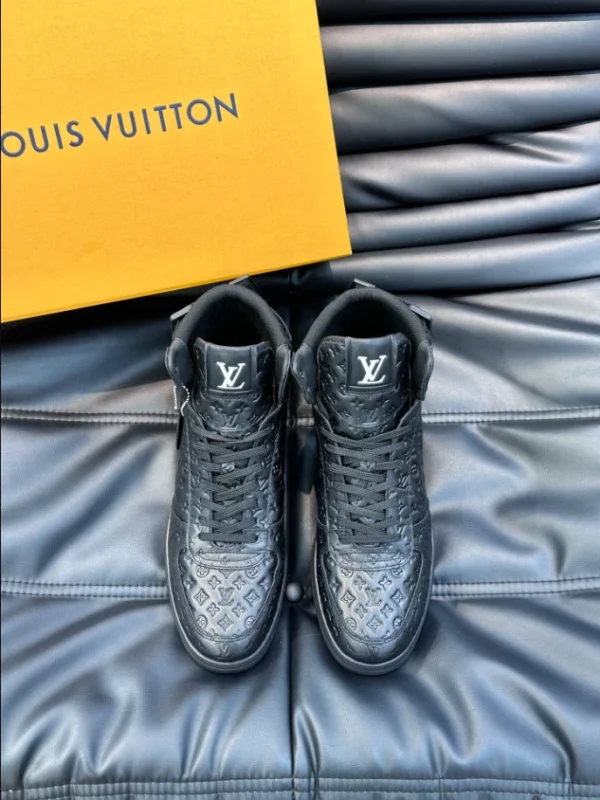 LOUIS VUITTON RIVOLI SNEAKER BOOT IN BLACK – LSVT327 - Image 3