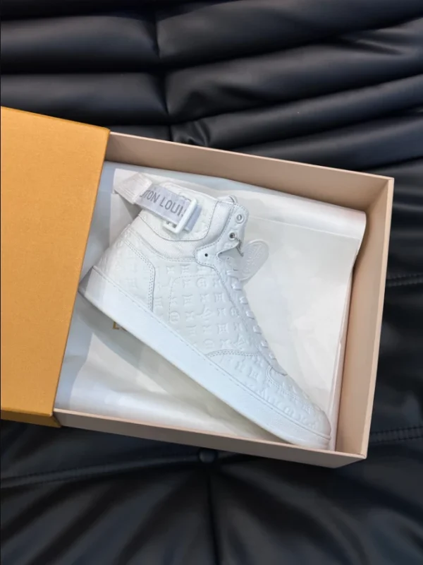 LOUIS VUITTON RIVOLI SNEAKER BOOT IN WHITE – LSVT328 - Image 5
