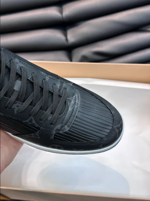 LOUIS VUITTON RIVOLI SNEAKER BOOT – LSVT329 - Image 3