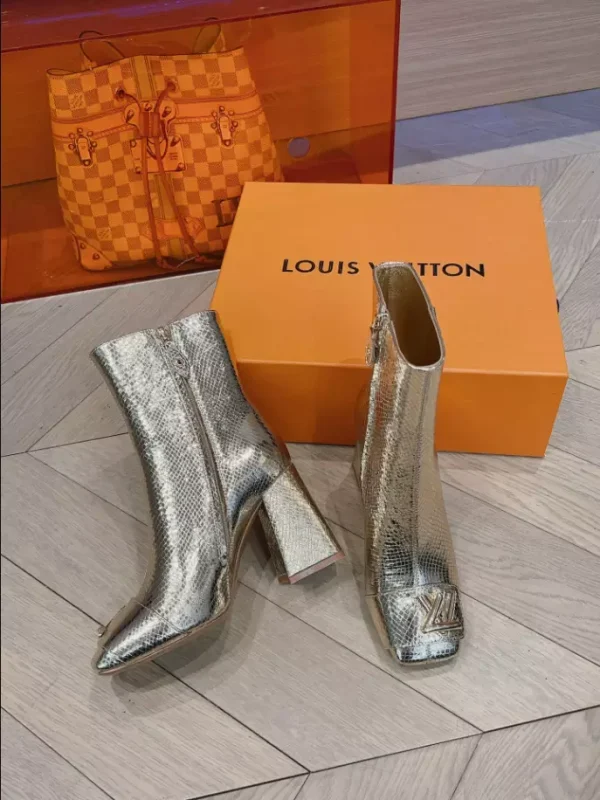 LOUIS VUITTON SHAKE ANKLE BOOT – WLS016 - Image 6