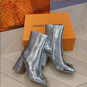 LOUIS VUITTON SHAKE ANKLE BOOT – WLS018