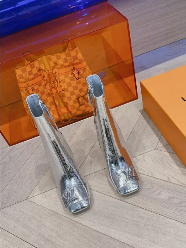 LOUIS VUITTON SHAKE ANKLE BOOT – WLS018 - Image 5