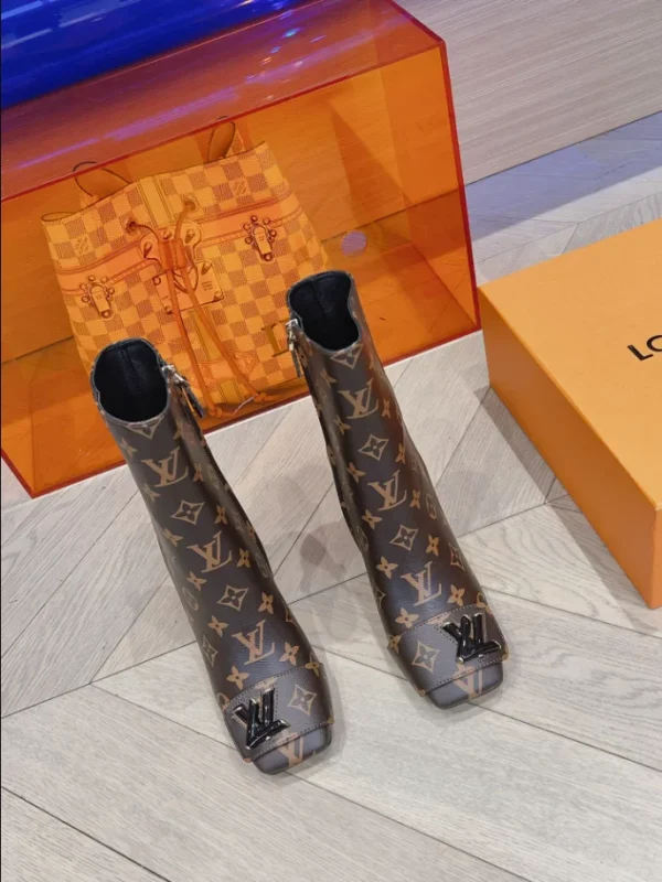 LOUIS VUITTON SHAKE ANKLE BOOT – WLS021 - Image 7