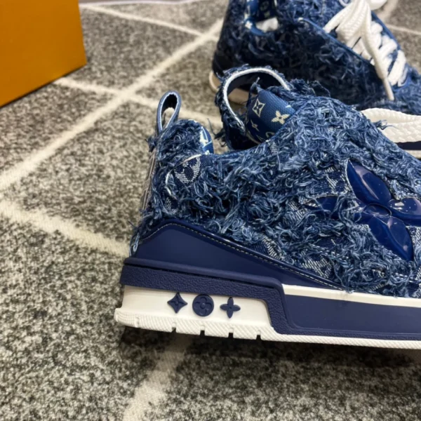 LOUIS VUITTON SKATE SNEAKERS IN BLUE – LSVT368 - Image 3